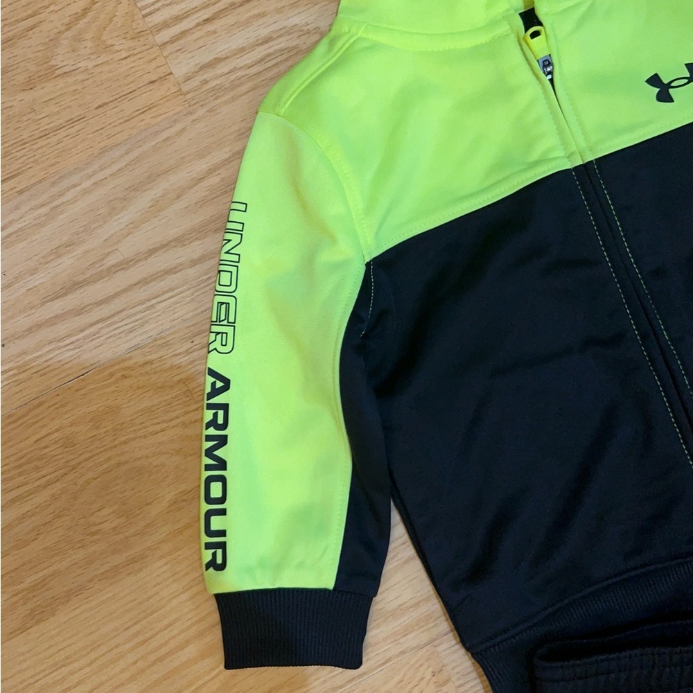 NWT- Under Armour boys' tracksuit design two-piece set - Picture 2 of 9